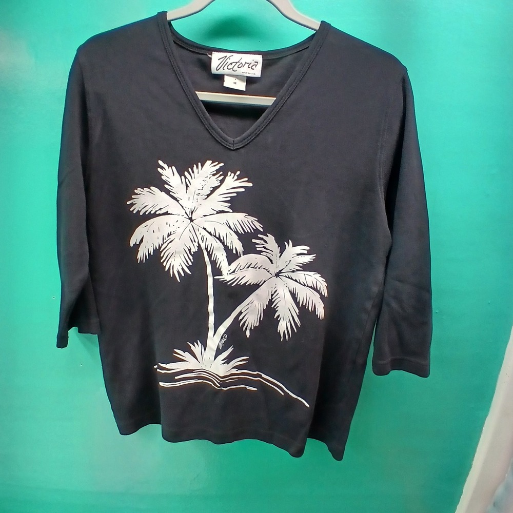 Victoria Palm Tree Graphic Top Size M Navy Blue Coastal Tropical Made in USA